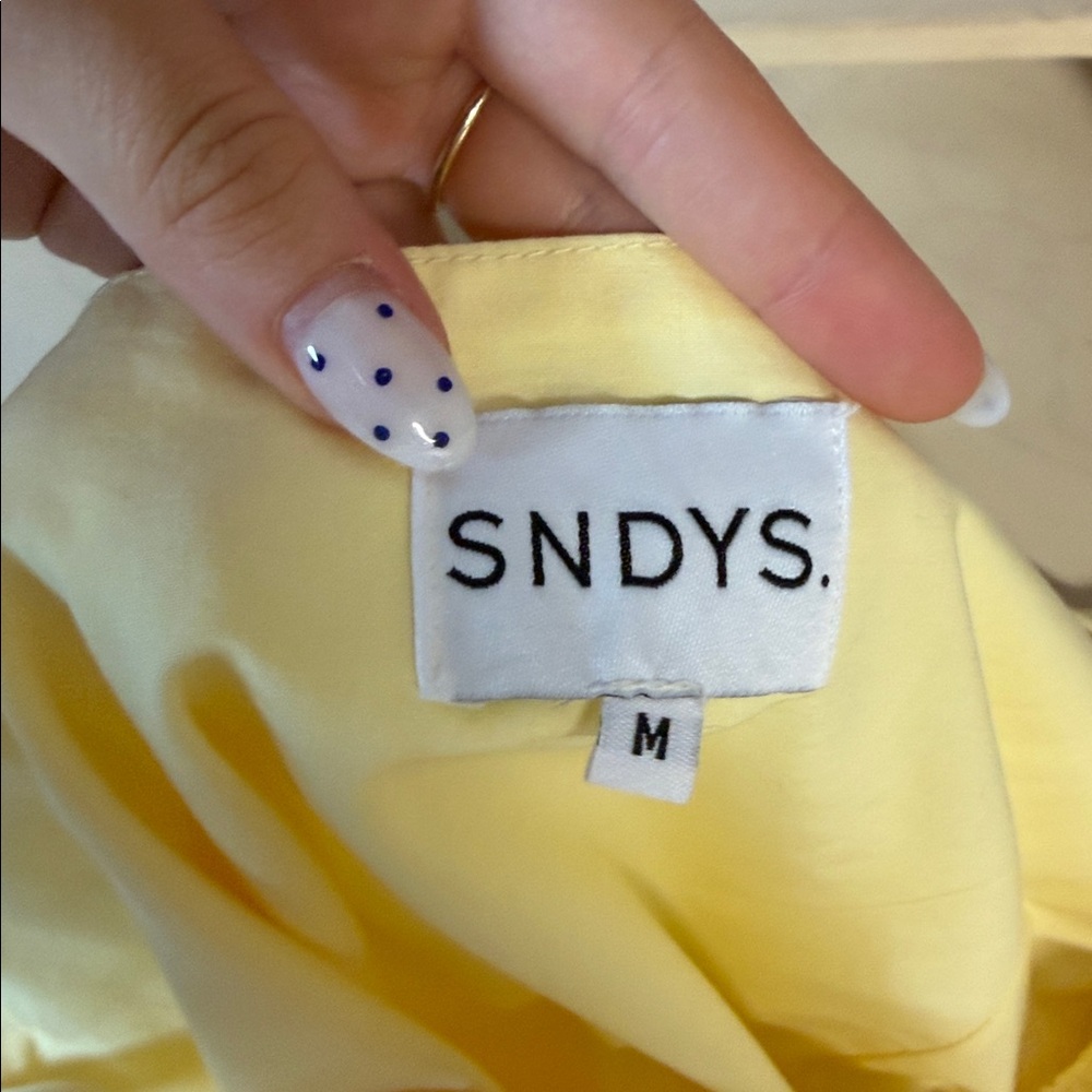 Light Yellow Midi Dress with Sweetheart Neckline - Picture 6 of 6